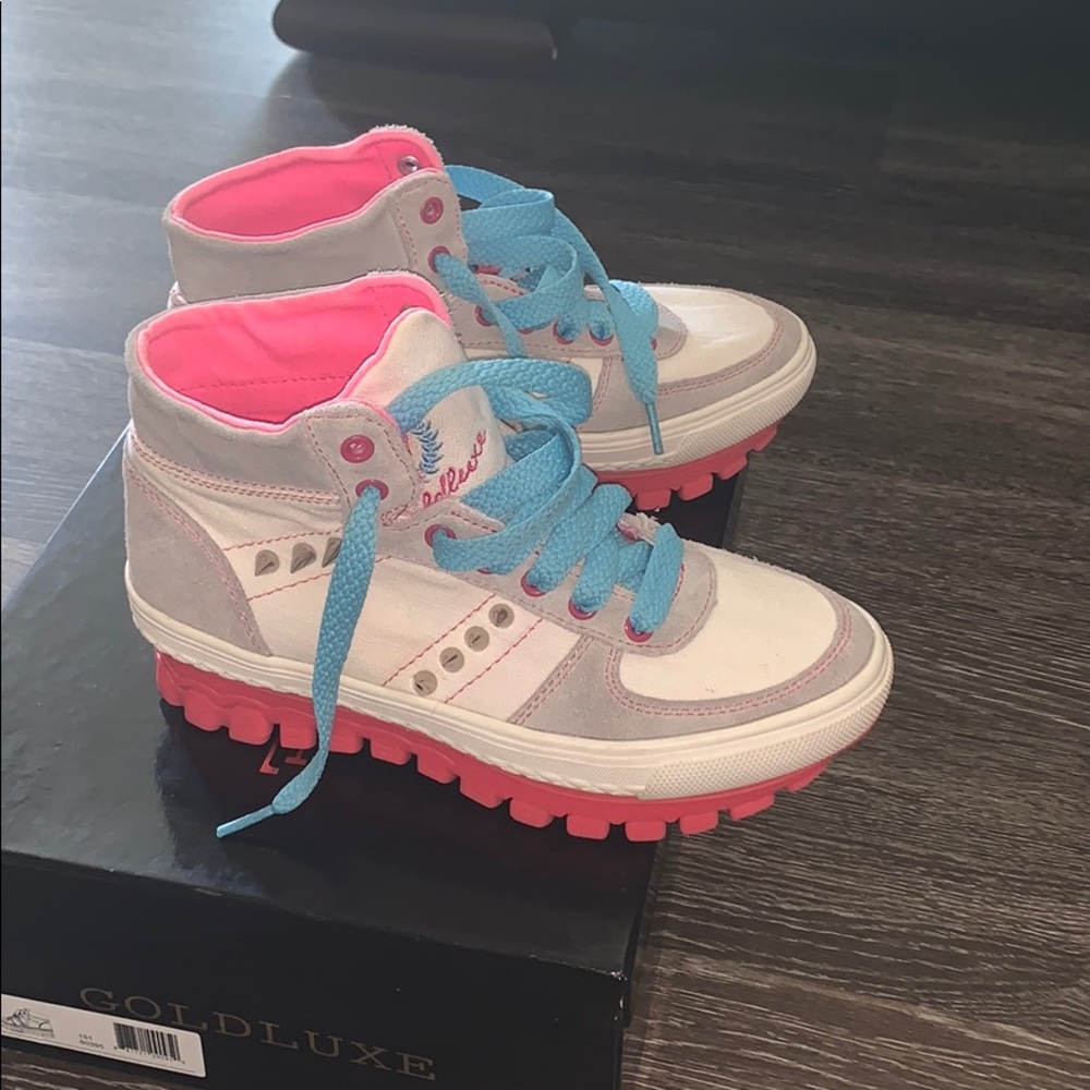 Suede Goldluxe Tennis Shoes